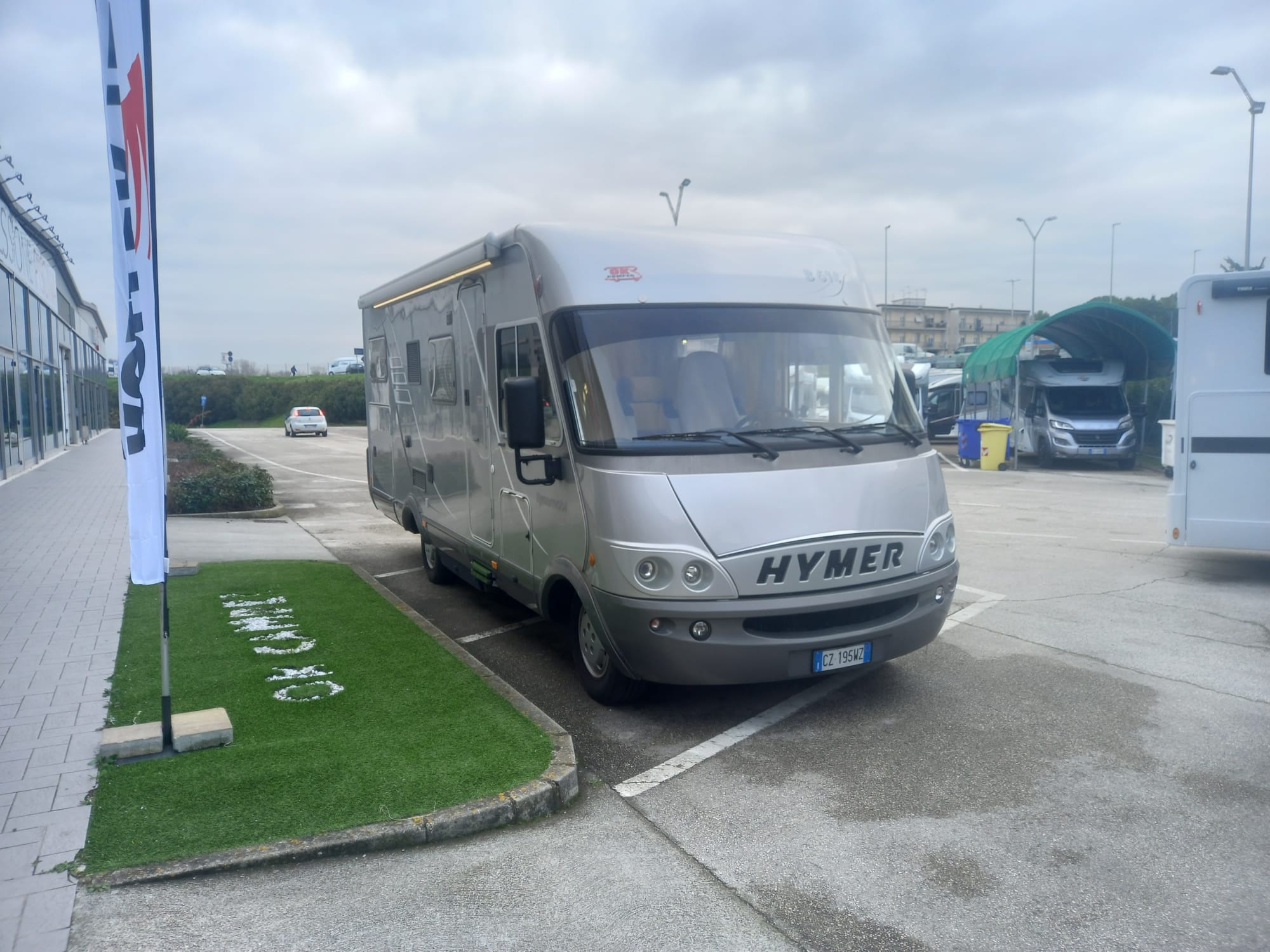 Hymer B 614 2006